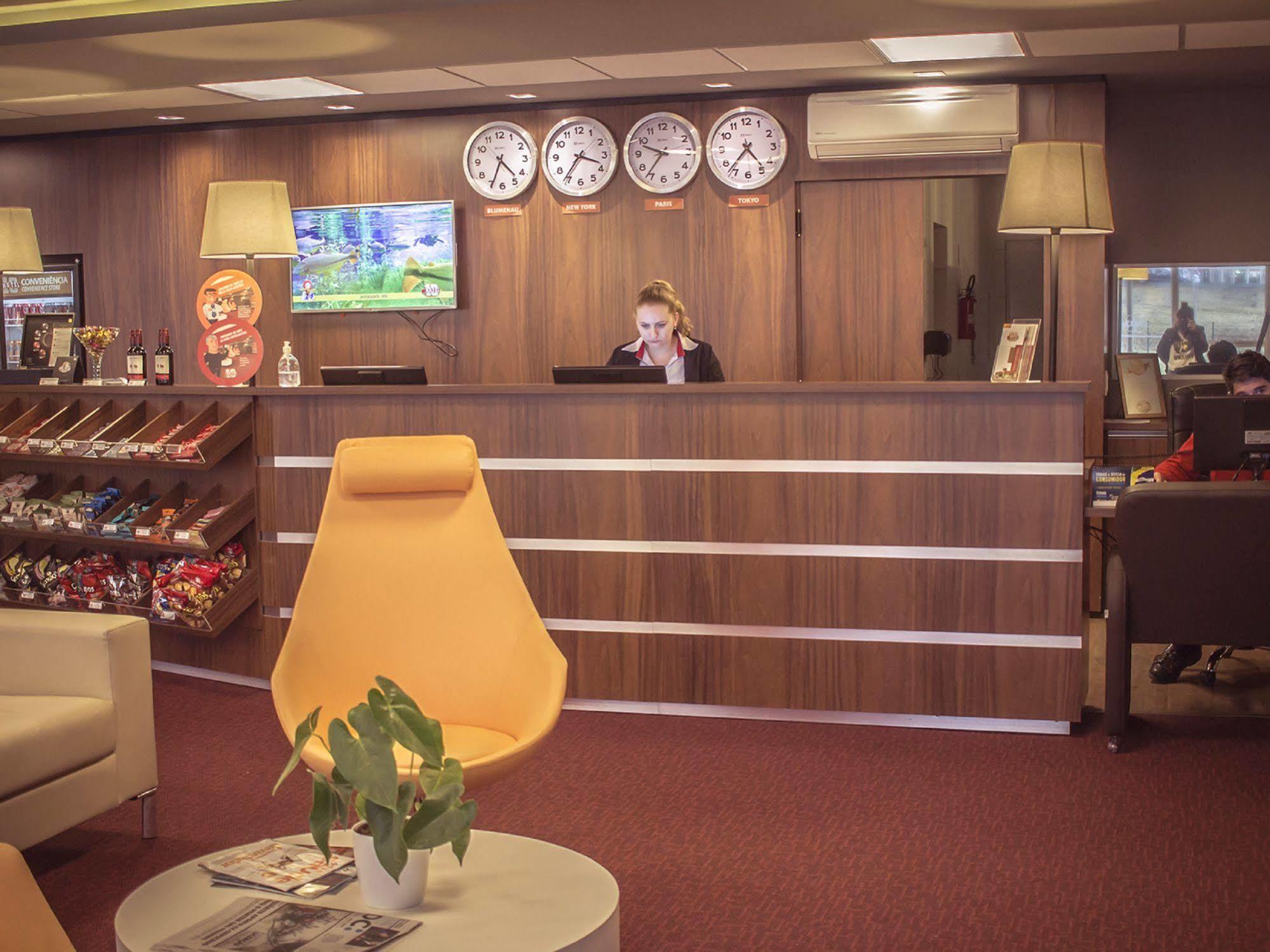 Hotel 10 주앵빌 외부 사진